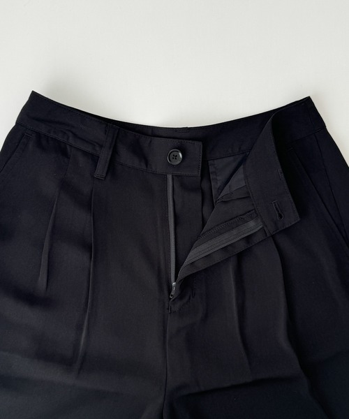 CANAL JEAN（キャナルジーン）の「ツータックサテンビッグショーツ（その他パンツ・レディース・ブラック・マルチサイズ）」の16枚目の写真