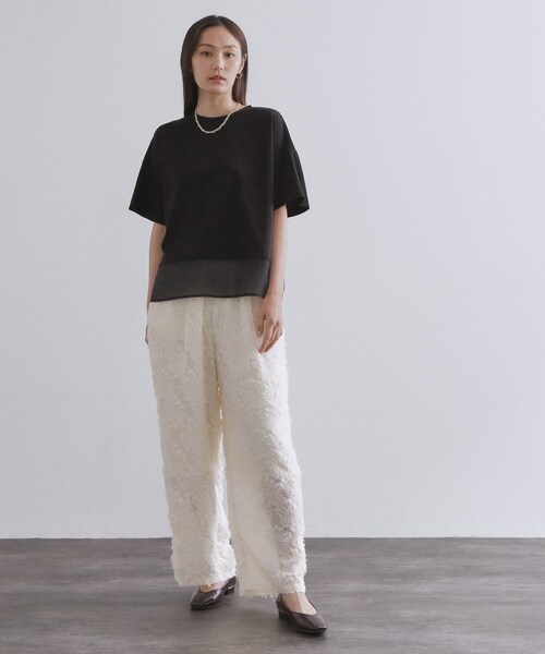 OPAQUE.CLIP(オペークドットクリップ)の「裾シアードッキングボクシーTシャツ【洗濯機洗い可】(Tシャツ/カットソー・レディース・ブラック/ホワイト・38/40)」の4枚目の写真