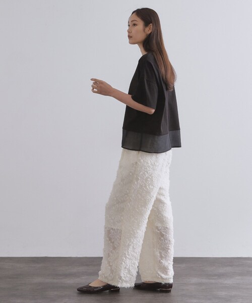 OPAQUE.CLIP(オペークドットクリップ)の「裾シアードッキングボクシーTシャツ【洗濯機洗い可】(Tシャツ/カットソー・レディース・ブラック/ホワイト・38/40)」の5枚目の写真