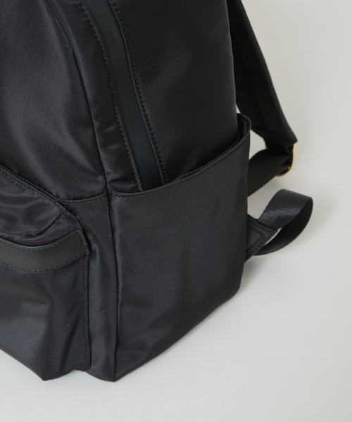 NANO universe（ナノユニバース）の「撥水マルチポケットリュック（バックパック/リュック・レディース・グレー/ブラック・FREE）」の11枚目の写真