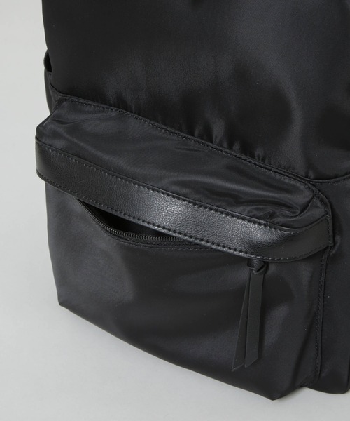 NANO universe（ナノユニバース）の「撥水マルチポケットリュック（バックパック/リュック・レディース・グレー/ブラック・FREE）」の15枚目の写真