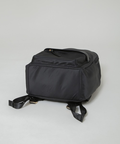 NANO universe（ナノユニバース）の「撥水マルチポケットリュック（バックパック/リュック・レディース・グレー/ブラック・FREE）」の16枚目の写真