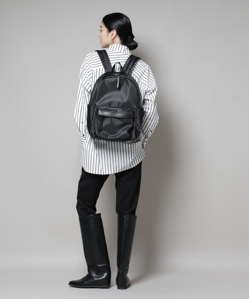 NANO universe（ナノユニバース）の「撥水マルチポケットリュック（バックパック/リュック・レディース・グレー/ブラック・FREE）」の4枚目の写真