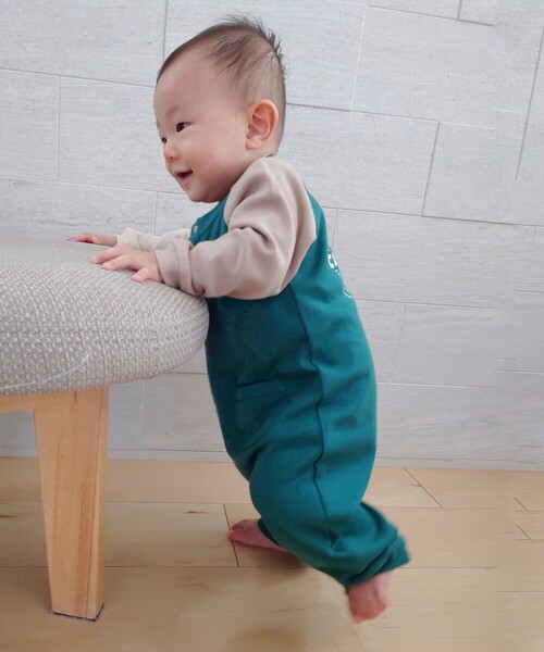 COMME CA ISM（コムサイズム）の「サークルプリントツーウェイオール（ロンパース・キッズ・グリーン/オフホワイト/ブラック/オートミール・60-80cm）」の21枚目の写真