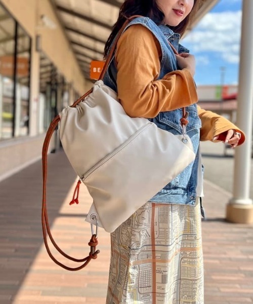 グーダドラム　 両面 オーロラ&イークイノックス　専用バック・マレット付き ウィークエンド マックスマーラ」のアイコンバッグが仏最高峰のレース