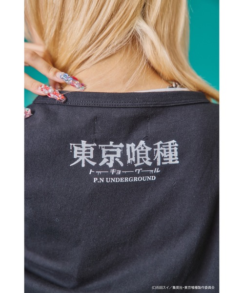 Revo.（レボ）の「『東京喰種 トーキョーグール』×『P.N UNDERGROUND ピー エヌ アンダーグラウンド』コラボ / 鈴屋什造（すずや じゅうぞう） グラフィックプリント ダメージ加工 Tシャツ（Tシャツ/カットソー・メンズ・グレー系/ホワイト/ブラック・M/L/44/46）」の4枚目の写真