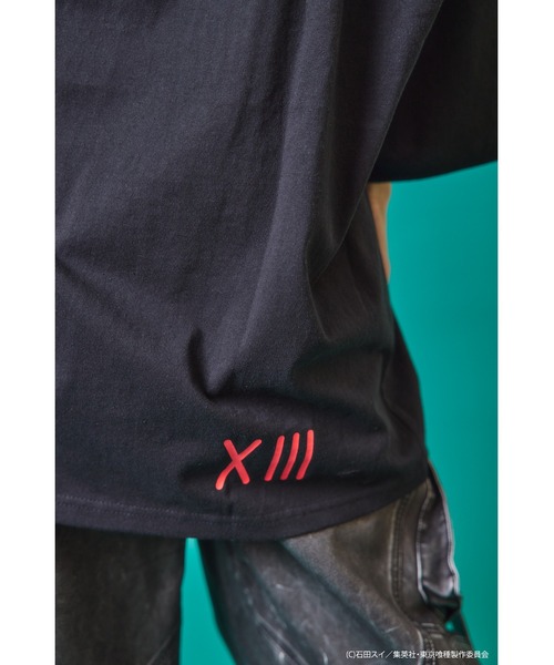 Revo.（レボ）の「『東京喰種 トーキョーグール』×『P.N UNDERGROUND ピー エヌ アンダーグラウンド』コラボ / 鈴屋什造（すずや じゅうぞう） グラフィックプリント ダメージ加工 Tシャツ（Tシャツ/カットソー・メンズ・グレー系/ホワイト/ブラック・M/L/44/46）」の5枚目の写真