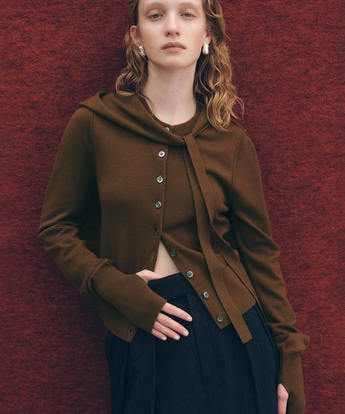 ADAM ET ROPE'（アダムエロペ）の「梳毛クルーネックカーディガンストールセット（カーディガン/ボレロ・レディース・ブラウン/グレー/イエロー/キナリ・FREE）」の3枚目の写真