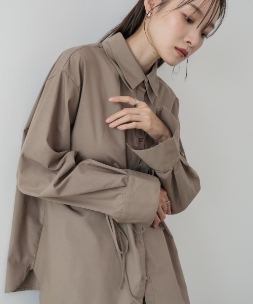 Bab（バブ）の「ダブルカラー袖リボンシャツ（シャツ/ブラウス・レディース・オフホワイト/ブルー/ブラウン・M）」の2枚目の写真