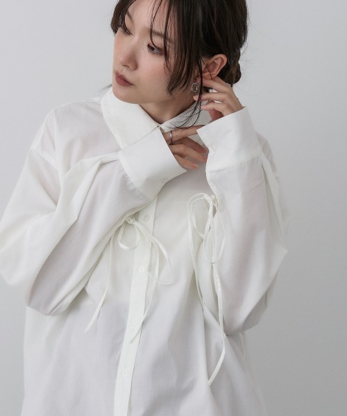 Bab（バブ）の「ダブルカラー袖リボンシャツ（シャツ/ブラウス・レディース・オフホワイト/ブルー/ブラウン・M）」の4枚目の写真