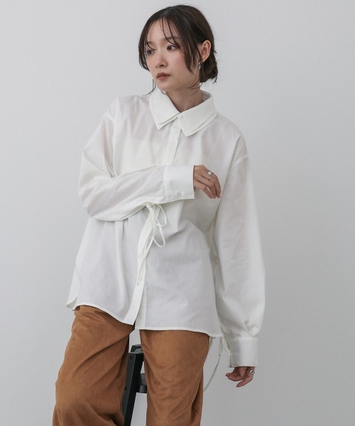 Bab（バブ）の「ダブルカラー袖リボンシャツ（シャツ/ブラウス・レディース・オフホワイト/ブルー/ブラウン・M）」の8枚目の写真