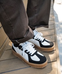 U.S. POLO ASSN.（ユーエスポロアッスン）の「【U.S. POLO ASSN./ユーエスポロアッスン】厚底ボリュームソール ワンポイント ローカット コンビネーションスニーカー（スニーカー）」