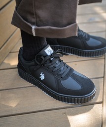 U.S. POLO ASSN.（ユーエスポロアッスン）の「【U.S. POLO ASSN./ユーエスポロアッスン】厚底ボリュームソール ワンポイント ローカット コンビネーションスニーカー（スニーカー）」