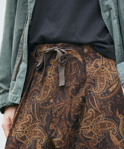 JOURNAL STANDARD(ジャーナルスタンダード)の「TRICOT CORD オーバー パンツ / セットアップ対応(その他パンツ・メンズ・チャコールグレー/ブラック/ブラウン/チョコ/ダークブルー・SMALL/MEDIUM/LARGE)」の17枚目の写真