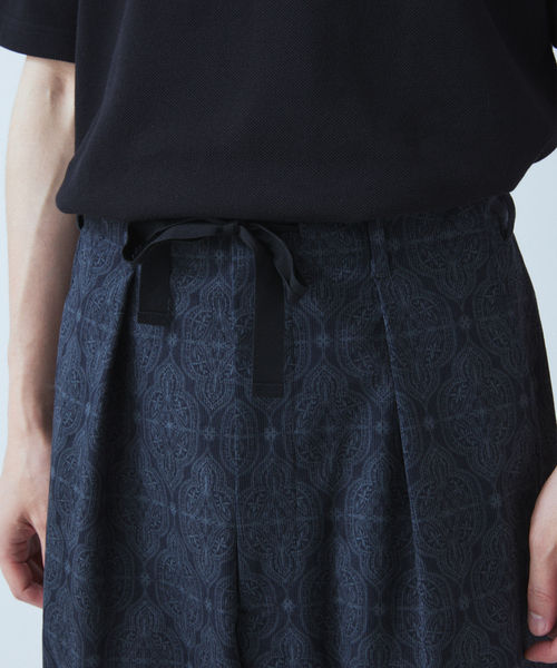 JOURNAL STANDARD(ジャーナルスタンダード)の「TRICOT CORD オーバー パンツ / セットアップ対応(その他パンツ・メンズ・チャコールグレー/ブラック/ブラウン/チョコ/ダークブルー・SMALL/MEDIUM/LARGE)」の18枚目の写真