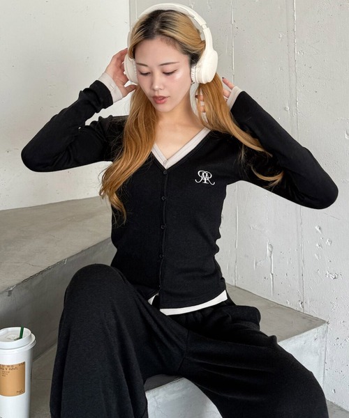 ROYAL PARTY(ロイヤルパーティー)の「レイヤード風配色カーデカットトップス(Tシャツ/カットソー・レディース・グレー/ブラック/ブラウン・FREE)」の1枚目の写真