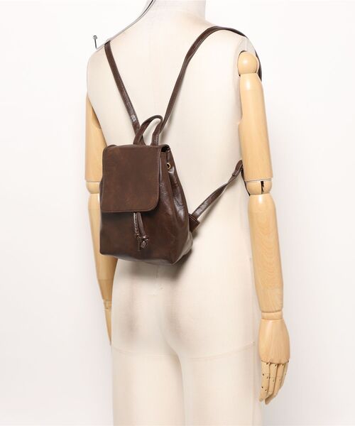 Burner（バーナー）の「【OKUOKU　0909】レトロ 縦型フラップレザーバックパック oku-bag-7-25【RBTS】（バックパック/リュック・レディース・ダークブラウン/ブラック・FREE）」の8枚目の写真