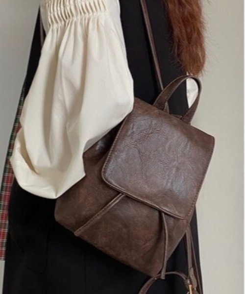 Burner（バーナー）の「【OKUOKU　0909】レトロ 縦型フラップレザーバックパック oku-bag-7-25【RBTS】（バックパック/リュック・レディース・ダークブラウン/ブラック・FREE）」の2枚目の写真