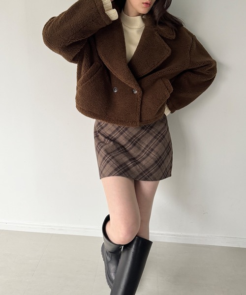junoah(ジュノア)の「クロップドボアコート(その他アウター・レディース・ブラウン/アイボリー/ピンクベージュ・SMALL/MEDIUM/LARGE)」の12枚目の写真