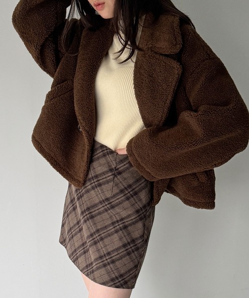 junoah(ジュノア)の「クロップドボアコート(その他アウター・レディース・ブラウン/アイボリー/ピンクベージュ・SMALL/MEDIUM/LARGE)」の13枚目の写真