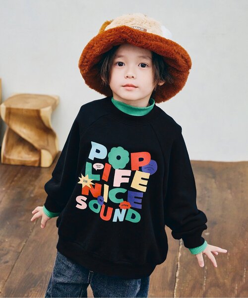 p.premier(ピードットプルミエ)の「【ジュニア対応】3柄グラフィックトレーナー(スウェット・キッズ・オフホワイト/ブラック/レッド・80/90/100/110/120/130/140)」の3枚目の写真