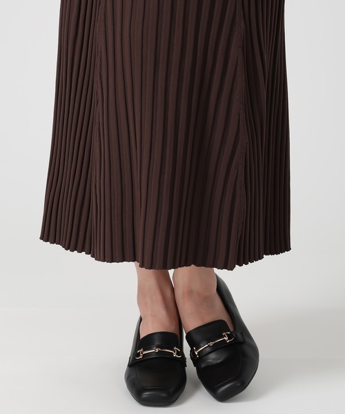 MISCH MASCH(ミッシュマッシュ)の「2025秋冬新作 配色ポロ衿ワイドリブニットワンピース(ワンピース・レディース・ブラウン/ブラック・フリ-)」の16枚目の写真