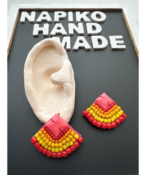 tone（トーン）の「【NAPIKO】扇型♡シンプル☆ビーズアクセサリー◇マルチ/ピアス(MA)（ピアス（両耳用）・レディース・マルチ・FREE）」の3枚目の写真