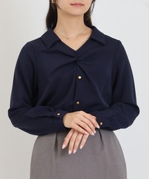 とろみツイストスキッパーブラウス