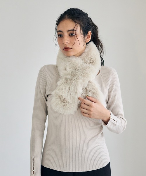 12Twelve Agenda（トゥエルブ　アジェンダ）の「ボリュームティペット（マフラー・レディース・オフホワイト/ブラウン/チャコールグレー・FREE）」の5枚目の写真