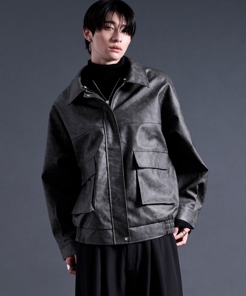 Ellno Loset(エルノロゼット)の「2wayエリファー合皮ブルゾン(ブルゾン・メンズ・ボルドー/ブラック・SMALL/MEDIUM/LARGE)」の10枚目の写真