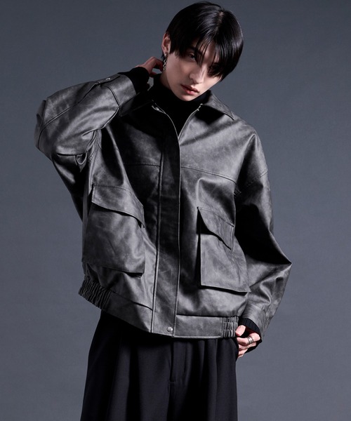 Ellno Loset(エルノロゼット)の「2wayエリファー合皮ブルゾン(ブルゾン・メンズ・ボルドー/ブラック・SMALL/MEDIUM/LARGE)」の11枚目の写真