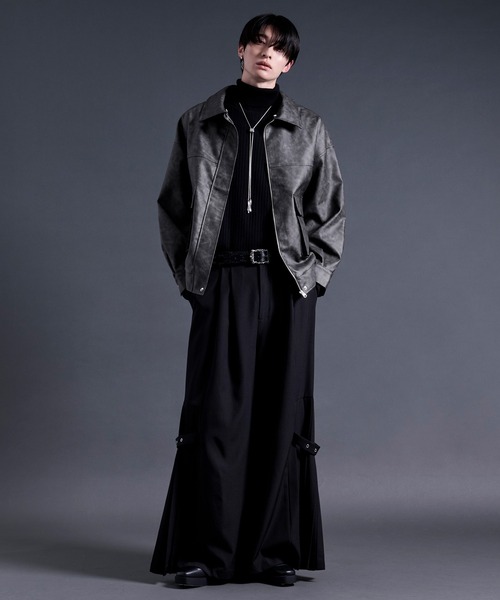 Ellno Loset(エルノロゼット)の「2wayエリファー合皮ブルゾン(ブルゾン・メンズ・ボルドー/ブラック・SMALL/MEDIUM/LARGE)」の21枚目の写真