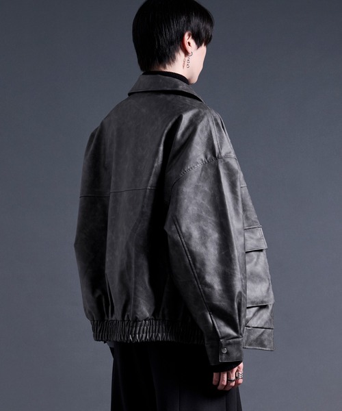 Ellno Loset(エルノロゼット)の「2wayエリファー合皮ブルゾン(ブルゾン・メンズ・ボルドー/ブラック・SMALL/MEDIUM/LARGE)」の16枚目の写真