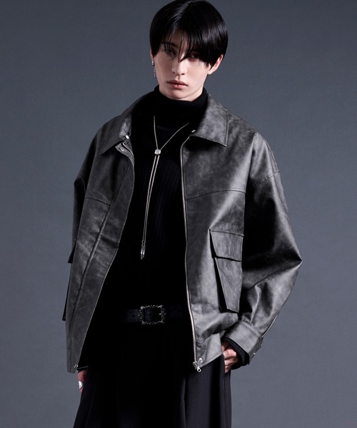 Ellno Loset(エルノロゼット)の「2wayエリファー合皮ブルゾン(ブルゾン・メンズ・ボルドー/ブラック・SMALL/MEDIUM/LARGE)」の14枚目の写真