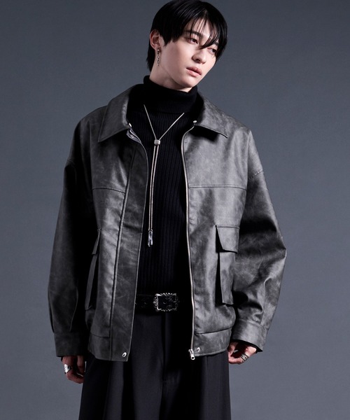 Ellno Loset(エルノロゼット)の「2wayエリファー合皮ブルゾン(ブルゾン・メンズ・ボルドー/ブラック・SMALL/MEDIUM/LARGE)」の13枚目の写真