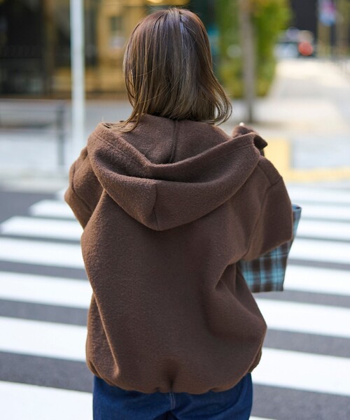 PENNEYS（ぺニーズ）の「【PENNEYS（ぺニーズ）別注】 ボアフーディージップブルゾン（ブルゾン・レディース・ブラウン/ダークグレー/ナチュラル・FREE）」の16枚目の写真