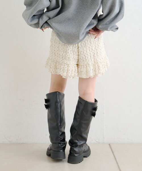 w closet（ダブルクローゼット）の「フリルショートパンツ（その他パンツ・レディース・オフホワイト/アイボリー/ブラック・FREE）」の15枚目の写真