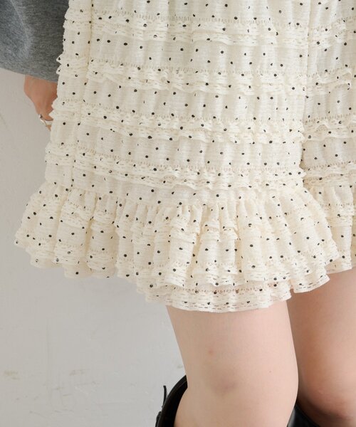 w closet（ダブルクローゼット）の「フリルショートパンツ（その他パンツ・レディース・オフホワイト/アイボリー/ブラック・FREE）」の17枚目の写真