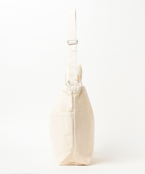 BEAMS HEART（ビームスハート）の「【ベストセラー / 2WAY】スマイル 刺繍 ロゴ バッグ A4収納可能（トートバッグ・レディース・チャコールグレー/ナチュラル/グリーン/ベージュ/イエロー系その他4/ブラウン・ONE SIZE）」の7枚目の写真