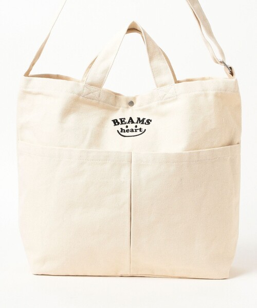 BEAMS HEART（ビームスハート）の「【ベストセラー / 2WAY】スマイル 刺繍 ロゴ バッグ A4収納可能（トートバッグ・レディース・チャコールグレー/ナチュラル/グリーン/ベージュ/イエロー系その他4/ブラウン・ONE SIZE）」の10枚目の写真
