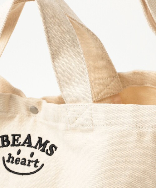 BEAMS HEART（ビームスハート）の「【ベストセラー / 2WAY】スマイル 刺繍 ロゴ バッグ A4収納可能（トートバッグ・レディース・チャコールグレー/ナチュラル/グリーン/ベージュ/イエロー系その他4/ブラウン・ONE SIZE）」の12枚目の写真
