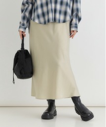 Right-on | 【HONEYSUCKLE ROSE】サテン ナロースカート (Iライン / ロング丈 / ウエストゴム/ 上品見え / 華奢見え / きれいめカジュアル / 手洗い可)(スカート)