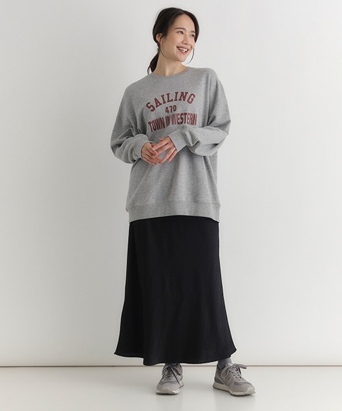 Right-on（ライトオン）の「【HONEYSUCKLE ROSE】サテン ナロースカート (Iライン / ロング丈 / ウエストゴム/ 上品見え / 華奢見え / きれいめカジュアル / 手洗い可)（スカート・レディース・ライトベージュ/ブラック/ダークベージュ・S/M/L）」の22枚目の写真