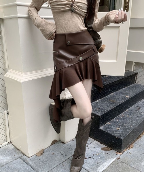 MAISON DE THERESE(メゾン ド テレーズ)の「アシンメトリー フリル ハイウエスト PU フレア スカート(スカート・レディース・ブラウン/ブラック・S/M)」の8枚目の写真