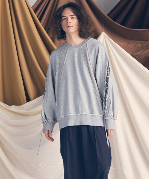 MAISON SPECIAL（メゾンスペシャル）の「《UNISEX》Waffle Switch Lace-up Sweat Prime-Over Crew Neck Pullover/ワッフル切り替えレースアップスウェットプライムオーバークルーネックプルオーバー【MAISON SPECIAL/メゾンスペシャル】（スウェット・メンズ・グレー/ブラック・0/1/2）」の6枚目の写真