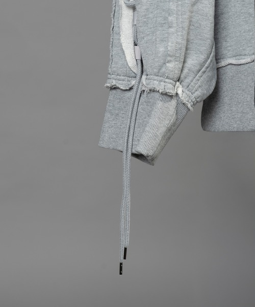 MAISON SPECIAL（メゾンスペシャル）の「《UNISEX》Waffle Switch Lace-up Sweat Prime-Over Crew Neck Pullover/ワッフル切り替えレースアップスウェットプライムオーバークルーネックプルオーバー【MAISON SPECIAL/メゾンスペシャル】（スウェット・メンズ・グレー/ブラック・0/1/2）」の19枚目の写真