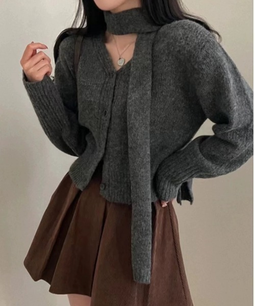 ampm(エーエムピーエム)の「マフラー付き ニットカーディガン/2点セット(カーディガン/ボレロ・レディース・ネイビー/グレー/ブラウン・FREE)」の2枚目の写真