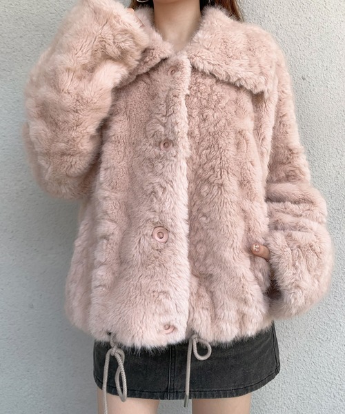 VEILA（ヴェイラ）の「ショートフェイクファージャケット（その他アウター・レディース・ホワイト/ピンク・S/M）」の9枚目の写真