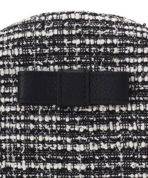 Samantha Thavasa（サマンサタバサ）の「ループツイードデザイン エムシュシュⅢ ポーチ（ポーチ・レディース・ブラック/グレイッシュベージュ/ピンクベージュ/オフホワイト・FREE）」の10枚目の写真