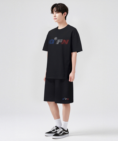 GRANFINNY(グランフィニ)の「スピードワンタックバミューダショートパンツ-ブラック(その他パンツ・レディース・ブラック・SMALL/LARGE)」の5枚目の写真